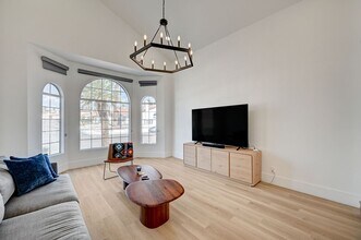 3200 Ivory Coast Dr in Las Vegas, NV - Building Photo - Building Photo