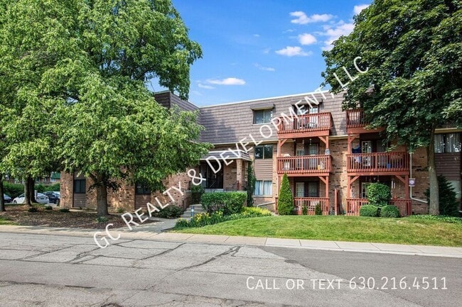 property at 1925 Tall Oaks Dr