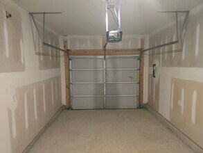 345 Pinaster Path in West Columbia, SC - Building Photo - Building Photo