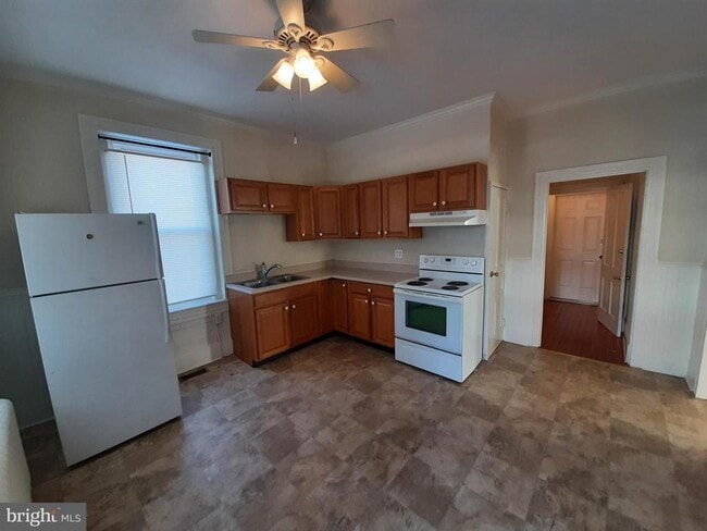 553 N Loudoun St in Winchester, VA - Building Photo - Building Photo