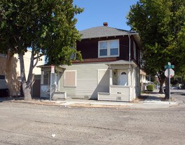 400-404 21st St in Richmond, CA - Building Photo