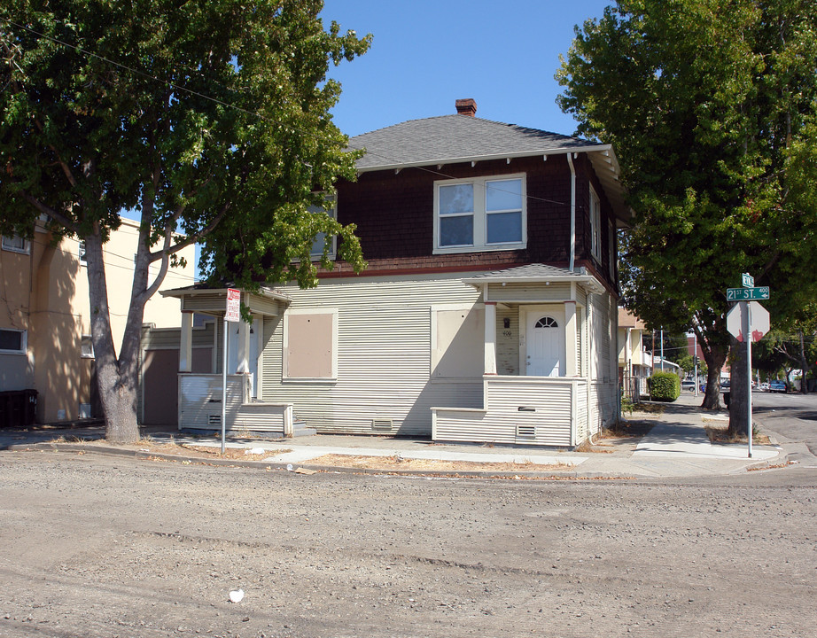 400-404 21st St in Richmond, CA - Building Photo