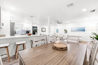 1271 Woodlawn St in Clearwater, FL - Building Photo - Building Photo