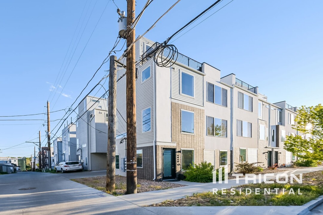 4060 W 13th Ave in Denver, CO - Building Photo