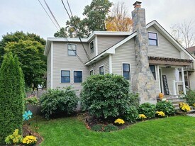 25 Burdette Ave in Framingham, MA - Building Photo