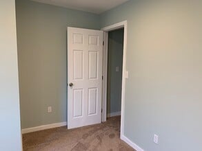 412 Mistletoe St, Unit 412 in Petersburg, VA - Building Photo - Building Photo