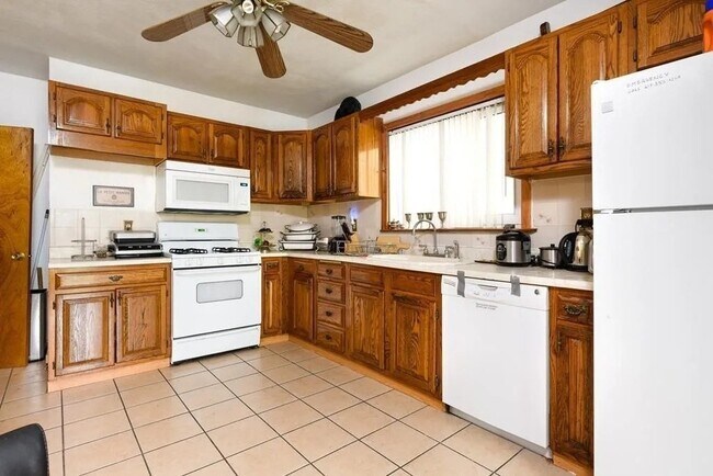 property at 469 Windsor St