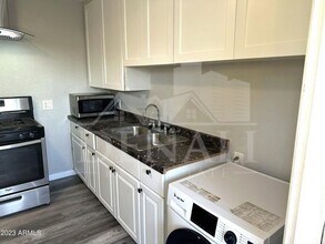 2726 E Willetta St in Phoenix, AZ - Building Photo - Building Photo