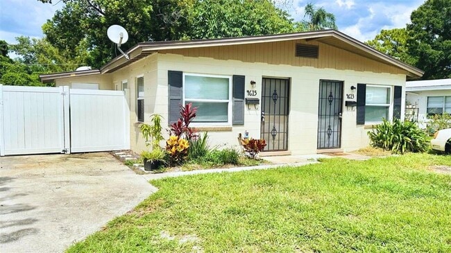 property at 4615 Edgewater Dr