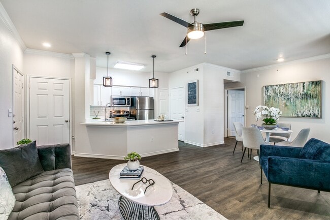 Saratoga in Lewisville, TX - Building Photo - Building Photo