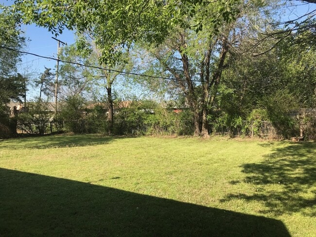 1408 Thompson Dr in Shawnee, OK - Building Photo - Building Photo