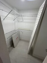 5420 W 21st Ave in Hialeah, FL - Building Photo - Building Photo