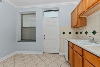 7215 S Yates Blvd in Chicago, IL - Building Photo - Building Photo