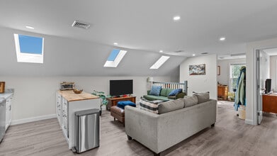 120 Pitman St, Unit 3 in Providence, RI - Building Photo - Building Photo