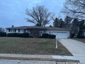 2006 White St in York, PA - Building Photo