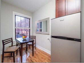 2909 N Mildred Ave, Unit CC2 in Chicago, IL - Building Photo - Building Photo