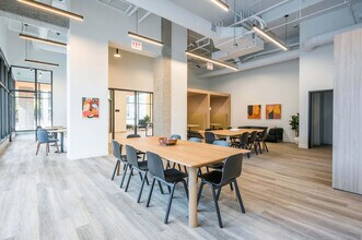 853 W Blackhawk St in Chicago, IL - Building Photo - Building Photo