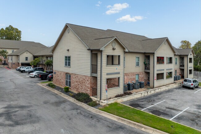 Lowell at Mueller in Austin, TX - Building Photo - Building Photo