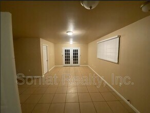 7202 Salem Dr in New Orleans, LA - Building Photo - Building Photo