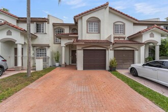 5065 NW 114th Ct in Doral, FL - Building Photo - Building Photo