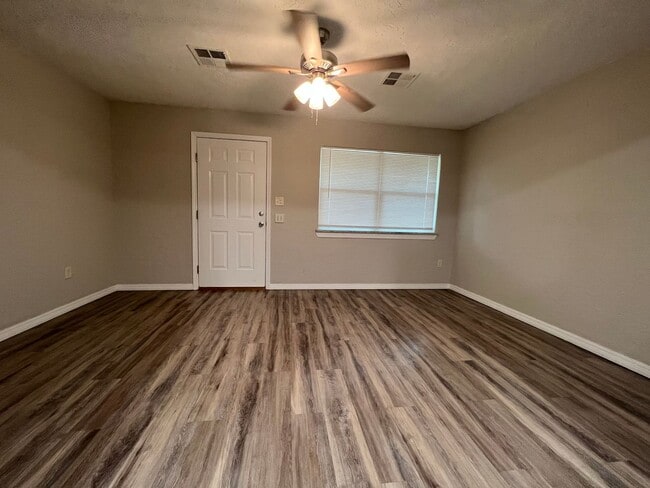 439 NW 53rd St in Lawton, OK - Building Photo - Building Photo