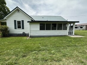 501 Upper Sand Valley Rd in Jonesborough, TN - Building Photo - Building Photo