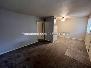 726 S 55th St in Kansas City, KS - Foto de edificio - Building Photo