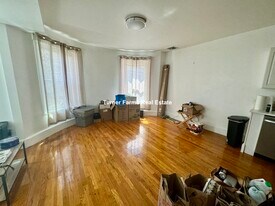 46 Cameron St, Unit 2 in Brookline, MA - Building Photo