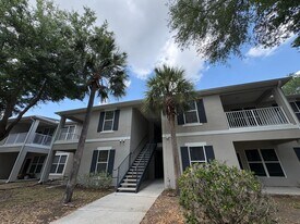 6016 Hemingway Cir in Haines City, FL - Building Photo