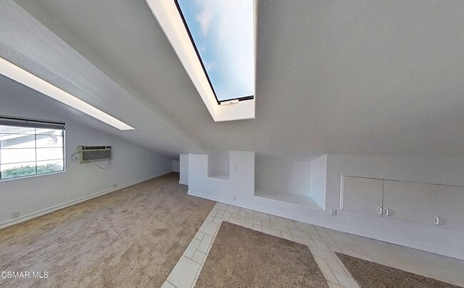 property at 3042 E Cumberland Ct