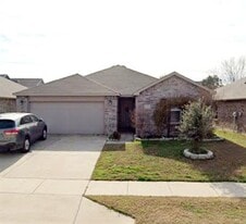 3220 Brixton Dr in Fort Worth, TX - Building Photo
