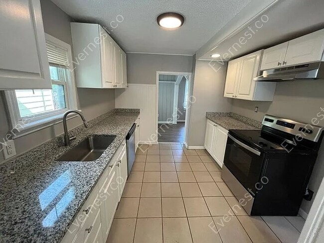 23115 Powell Ave in Hazel Park, MI - Foto de edificio - Building Photo