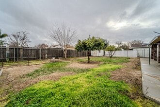 1892 Bridge St in Yuba City, CA - Building Photo - Building Photo