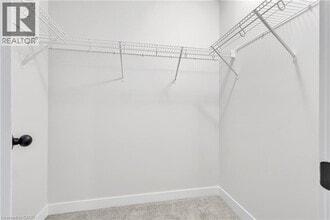 19 Wilkinson Ave in Cambridge, ON - Building Photo - Building Photo