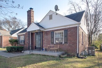 253 Thuss Ave, Unit B in Nashville, TN - Building Photo - Building Photo