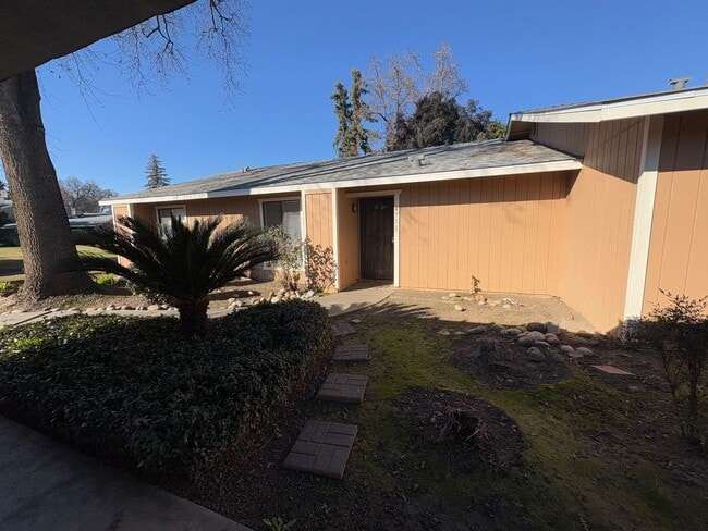 property at 4731 W School Ave