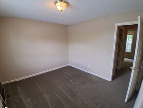 Laurel Brook Apartments in Johnson City, TN - Building Photo - Interior Photo