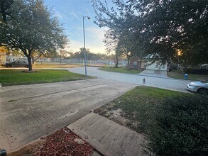 23506 Hidden Maple Dr in Spring, TX - Building Photo - Building Photo