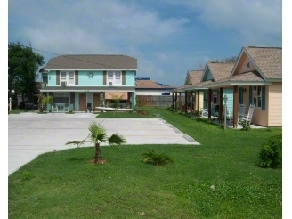 Candlelight Cottages in Rockport, TX - Building Photo