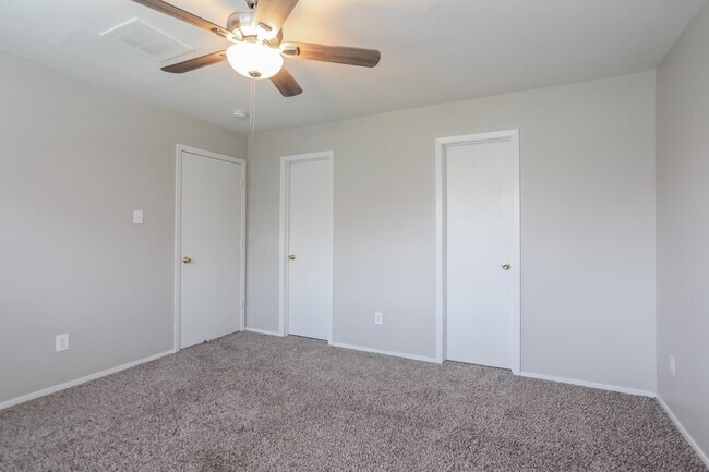 1523 Nichole Woods Dr in Houston, TX - Foto de edificio - Building Photo