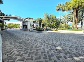 310 Poinciana Island Dr in Sunny Isles Beach, FL - Building Photo