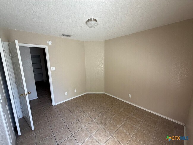 220 Dale Earnhardt Dr in Harker Heights, TX - Building Photo - Building Photo