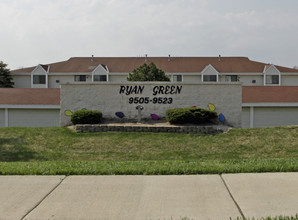 Ryan Green Apartments in Franklin, WI - Foto de edificio - Building Photo