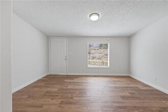 190 Chivalry Ln in Ball Ground, GA - Building Photo - Building Photo