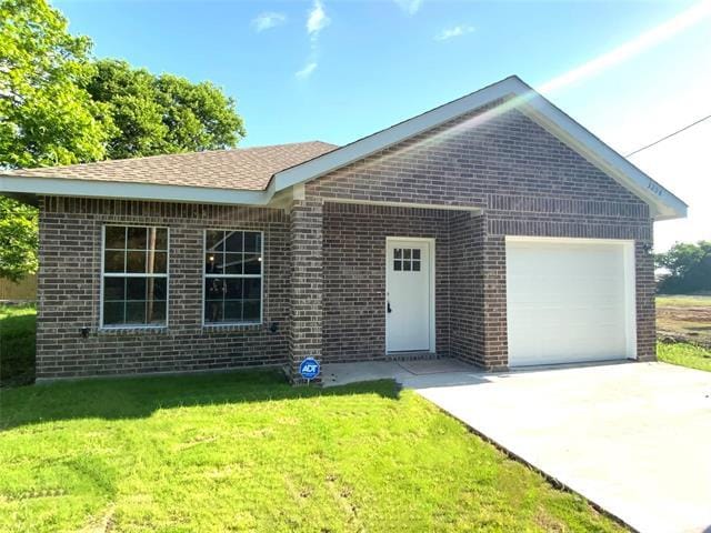 property at 2115 Hemphill St