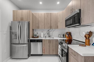 1430 NE 11th St in Homestead, FL - Building Photo - Building Photo