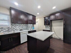 136 Lexington Ave in Paterson, NJ - Building Photo - Building Photo