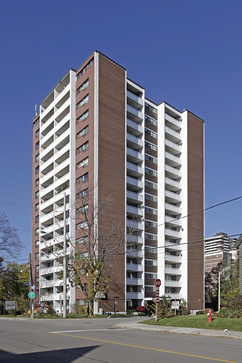 Bonaventure in Mississauga, ON - Building Photo