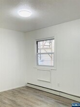 303 N 3rd St in East Newark, NJ - Building Photo - Building Photo