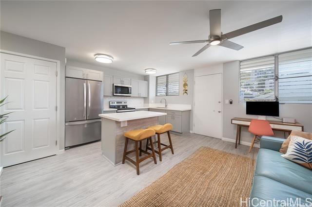 1401 Lusitana St in Honolulu, HI - Building Photo - Building Photo